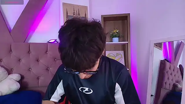 PepperTwink online show from 04.01.26