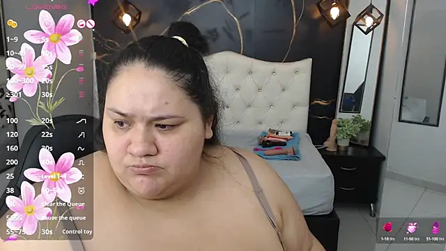 Snapshot of Aaliyah11 chatting on 03.21.25 Aaliyah11 online show from 03.21.25