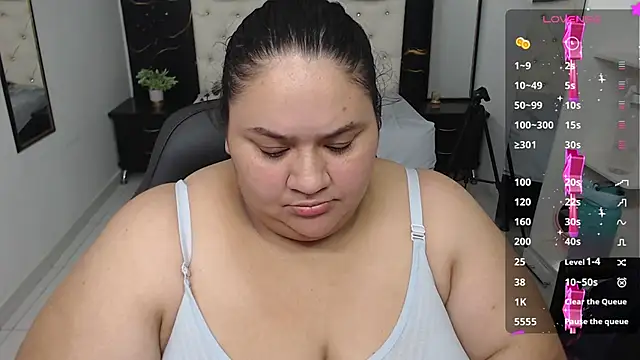 Snapshot of Aaliyah11 chatting on 09.18.25 Aaliyah11 online show from 09.18.25