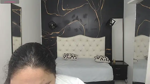 Snapshot of Aaliyah11 chatting on 09.23.25 Aaliyah11 online show from 09.23.25