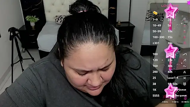 Snapshot of Aaliyah11 chatting on 09.25.25 Aaliyah11 online show from 09.25.25