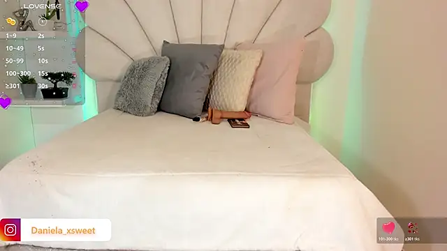 Danielaangelina online show from 02.20.26