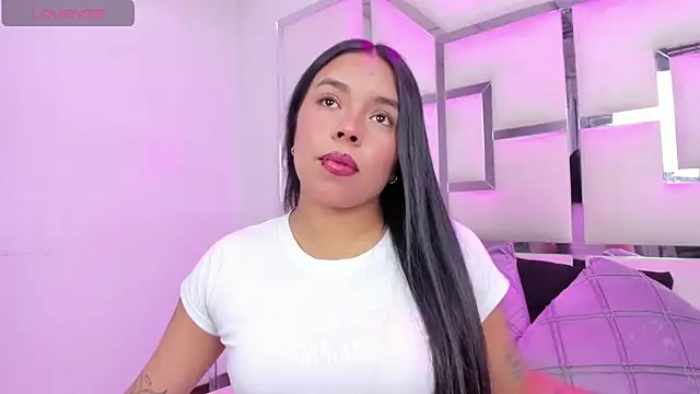 Snapshot of ZoeWan69 chatting on 02.18.26 ZoeWan69 online show from 02.18.26