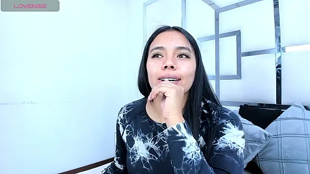 Snapshot of ZoeWan69 chatting on 02.27.26 ZoeWan69 online show from 02.27.26