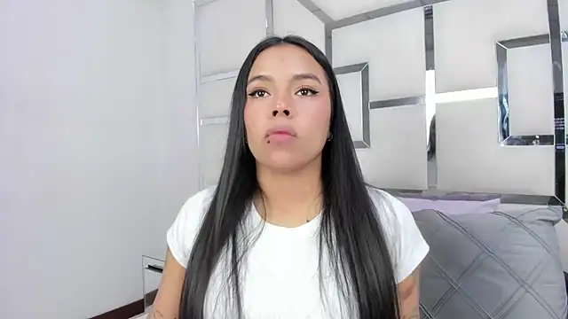 ZoeWan69 online show from 03.26.26