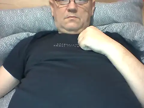 Snapshot of ruplumber chatting on 03.02.25 ruplumber online show from 03.02.25