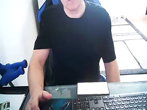 Snapshot of ruplumber chatting on 03.11.25 ruplumber online show from 03.11.25