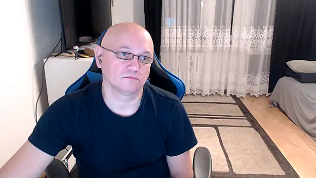 Snapshot of ruplumber chatting on 10.08.25 ruplumber online show from 10.08.25