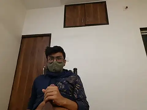 Snapshot of kk77102 chatting on 02.13.25 kk77102 online show from 02.13.25