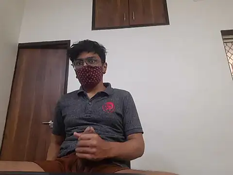 Snapshot of kk77102 chatting on 02.25.25 kk77102 online show from 02.25.25