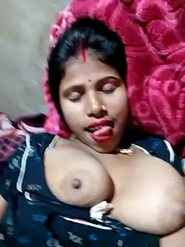 Snapshot of Miss_triha chatting on 03.21.25 Miss triha online show from 03.21.25