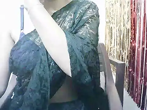 Snapshot of Rubi-Ji chatting on 03.21.25 Rubi-Ji online show from 03.21.25