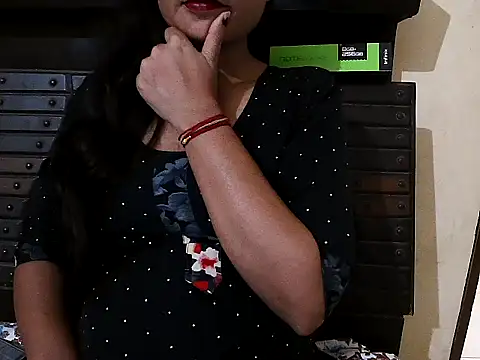 Snapshot of Rubi-Ji chatting on 09.11.25 Rubi-Ji online show from 09.11.25