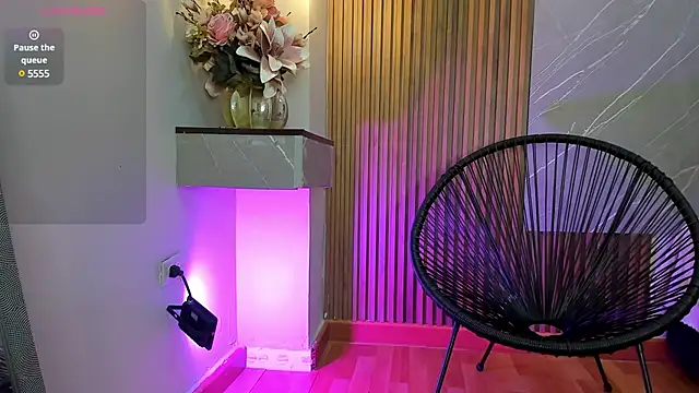 ariana jhonson1 online show from 02.18.25