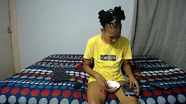 SexyEyes001 online show from 03.13.25