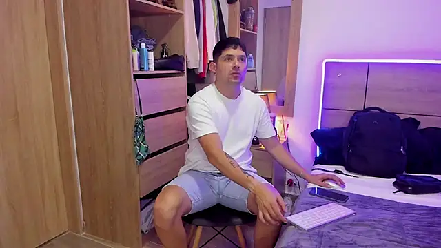 ILoveNYStyle online show from 03.22.25