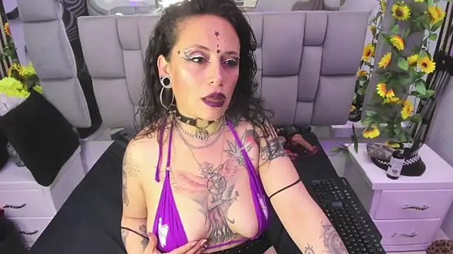 Fenix Lilith online show from 11.26.25