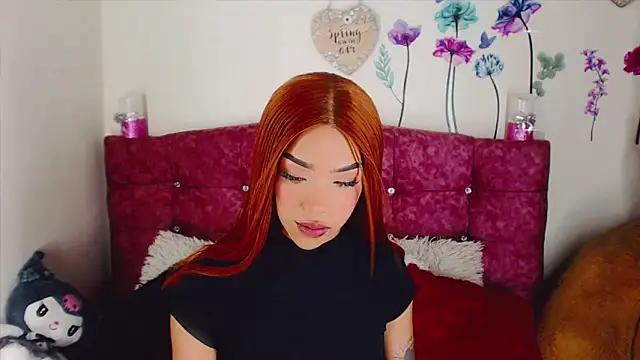 Snapshot of Khloe_Leal chatting on 03.01.25 Khloe Leal online show from 03.01.25