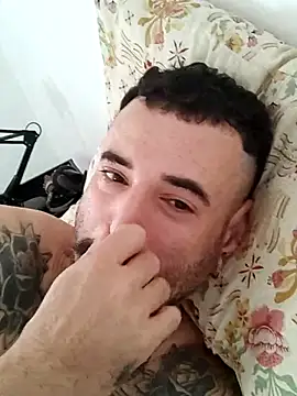 Snapshot of xdandan69 chatting on 02.19.25 xdandan69 online show from 02.19.25