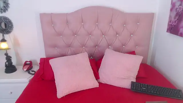 triana crimson online show from 02.09.25