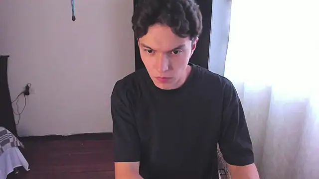 Snapshot of Mastrangelo_xxx chatting on 03.17.25 Mastrangelo xxx online show from 03.17.25