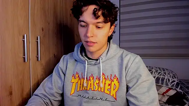 Mastrangelo xxx online show from 12.20.25