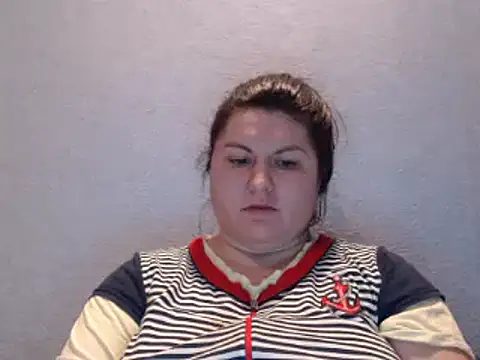 KiraSwee online show from 02.02.25