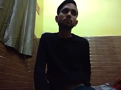 Queen Couple online show from 02.22.25