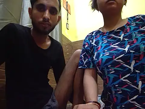 Queen Couple online show from 02.28.25