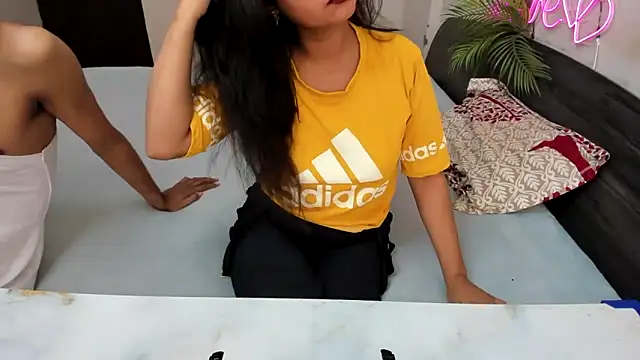 Queen Couple online show from 09.09.25