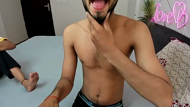 Queen Couple online show from 09.21.25