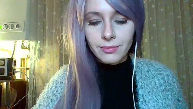 LuminousLady online show from 02.17.25