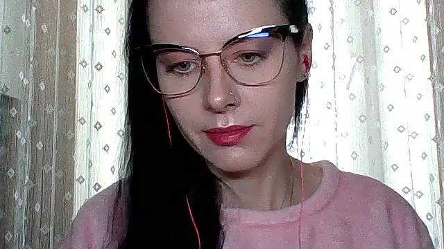 LuminousLady online show from 09.12.25