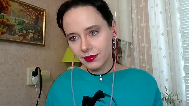 LuminousLady online show from 09.23.25