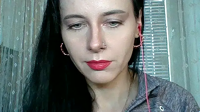 LuminousLady online show from 11.14.25