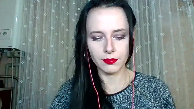 LuminousLady online show from 12.19.25