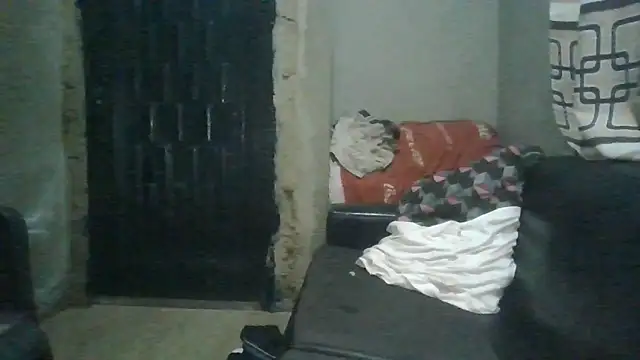 Snapshot of BigD634 chatting on 12.04.25 BigD634 online show from 12.04.25