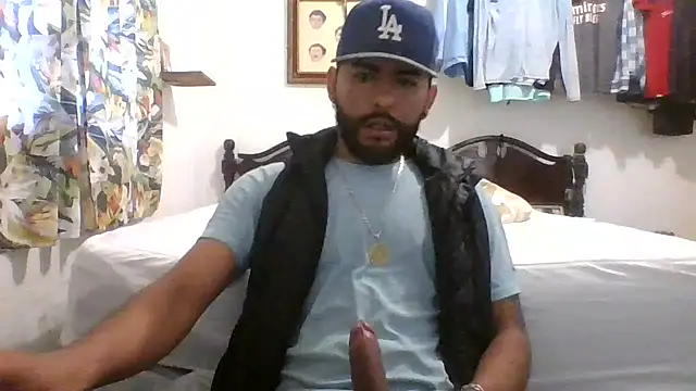 Snapshot of dickman10 chatting on 09.21.25 dickman10 online show from 09.21.25