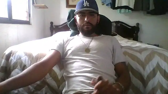 Snapshot of dickman10 chatting on 10.03.25 dickman10 online show from 10.03.25
