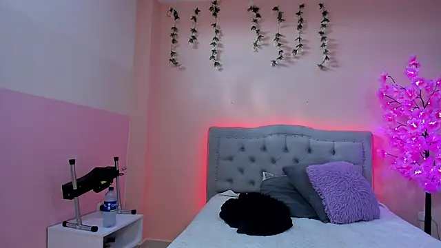 littletammy4u  online show from 10.06.25