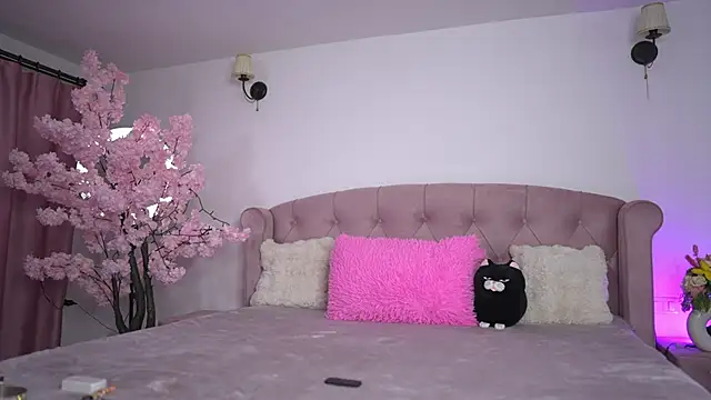 emma goodess  online show from 02.03.26