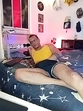 Snapshot of XhaseFoX chatting on 02.11.25 XhaseFoX online show from 02.11.25