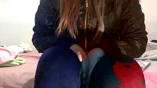 sharonlopez9611 online show from 12.17.25