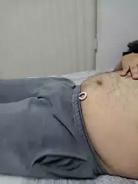 Snapshot of El_inge_oso chatting on 02.06.25 El inge oso online show from 02.06.25