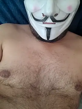 Snapshot of El_inge_oso chatting on 02.13.25 El inge oso online show from 02.13.25