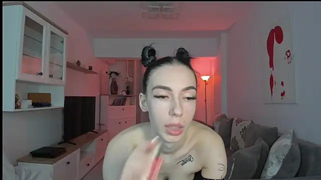 Celine Roxelle online show from 03.15.25