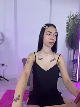 Celine Roxelle online show from 11.10.25