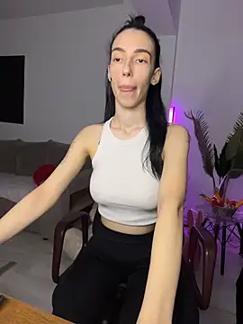 Celine Roxelle online show from 04.03.26