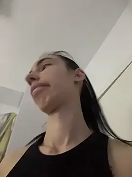 Celine Roxelle online show from 04.06.26