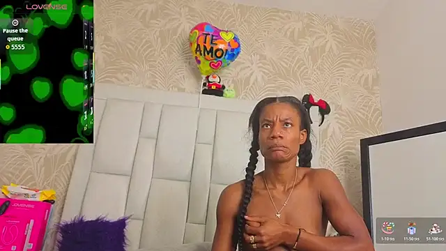 dafnnelewis online show from 05.12.26